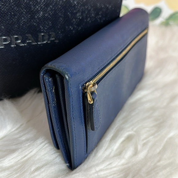 💯Authentic Prada Blue Leather Wallet🍀 - Picture 15 of 17
